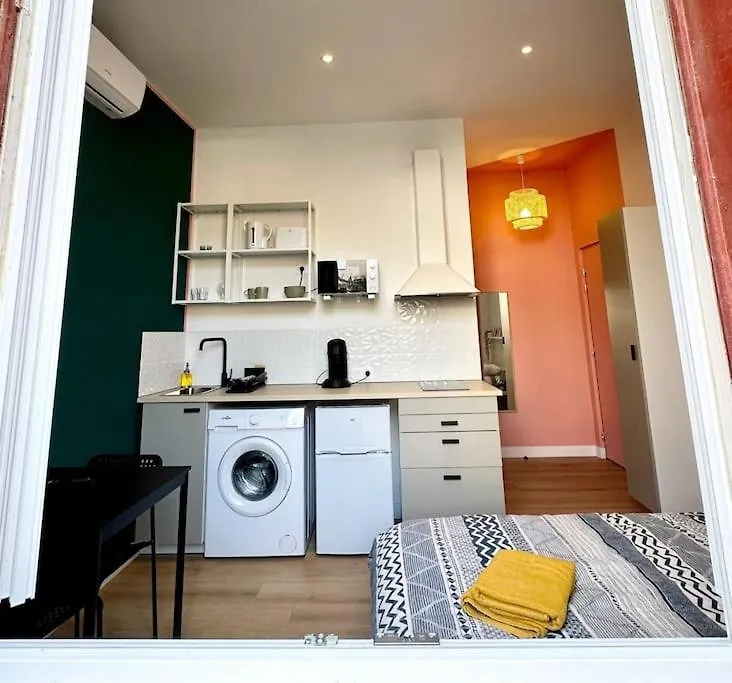 Petit Studio Cosy - Proche Gare Toulon 0*,  France