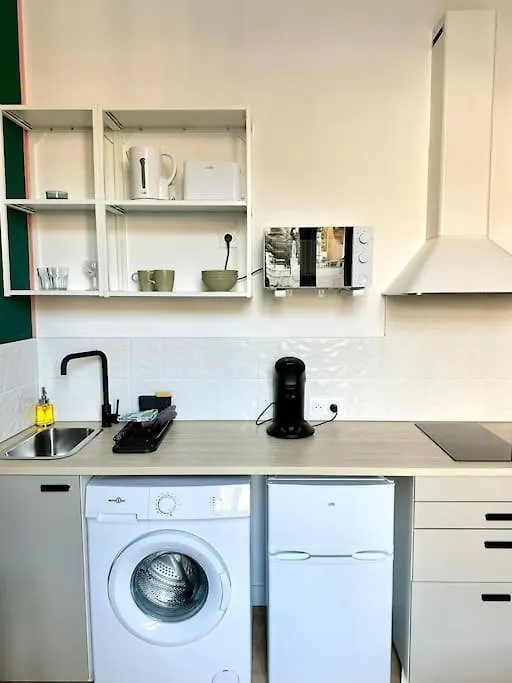 Petit Studio Cosy - Proche Gare Toulon